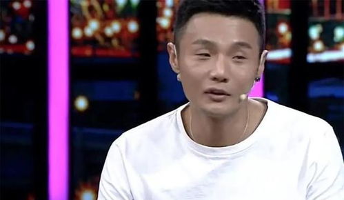 李荣浩的妻子比他大几岁