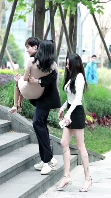 女生抱起来为什么软软的