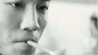 女朋友抽烟到底该不该管