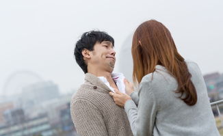 分手把钱要回去的男人