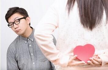 男人发两个爱心暗示什么
