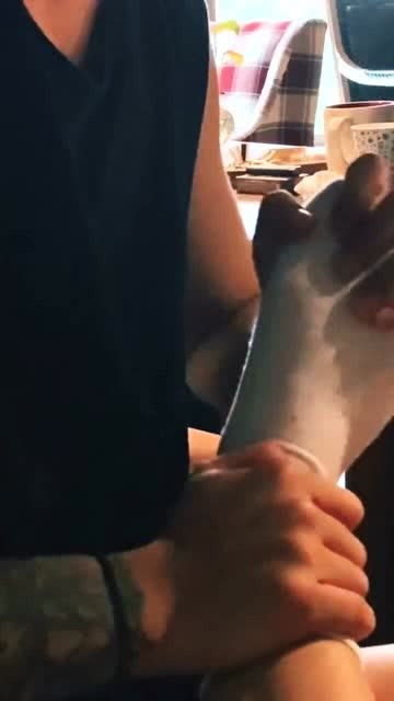 男朋友喜欢我的脚怎么办