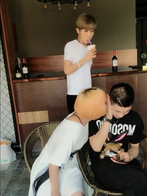 为什么美女的男朋友都不好看
