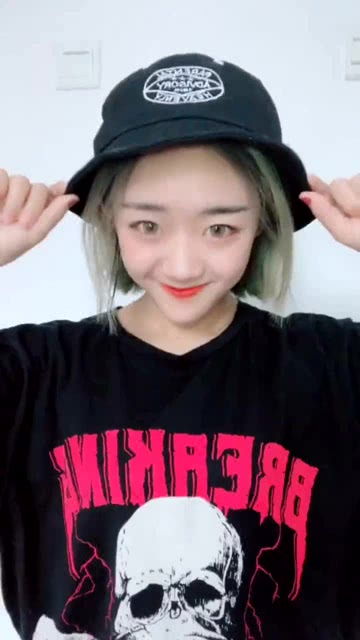女朋友年纪小又漂亮