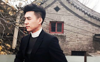 靳东的两任妻子都是谁