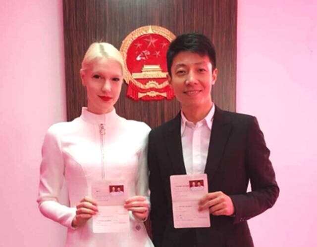 撒贝宁老婆现状图片