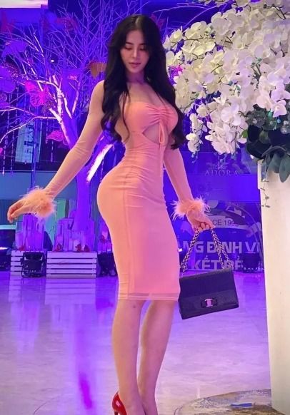 高个女生吧身高210