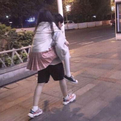 男生追女生的表现及行为