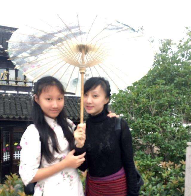云飞第一任妻子照片