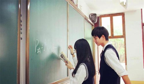 男人一眼就能看出情敌 暗恋你的男生看到情敌