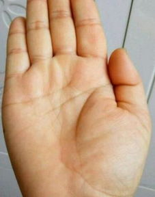 男人为什么看女人的手腕 男人给女人看手相的目的