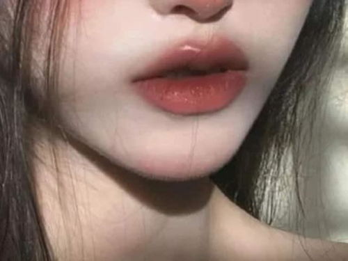 男人亲你嘴巴说明什么 主动吻你嘴唇的男人是什么心理