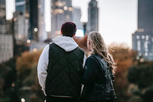 男人主动帮你代表什么 当一个男人一直肯帮你