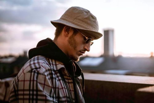 男人不主动还老暗示你 一个男生各种暗示但不主动