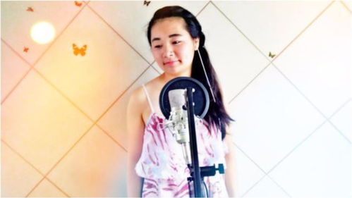 男人唱伤感情歌说明什么 男人听伤感情歌是思念女人吗