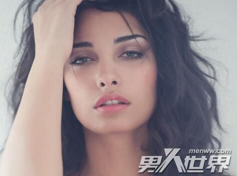 男人和别的女人暧昧怎么办 老公在外面聊别人女人怎么办