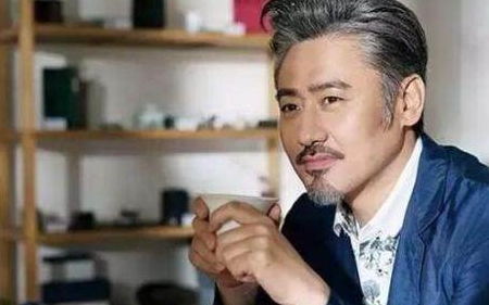 男人很轻浮的10个表现 男人轻浮是不成熟吗