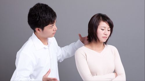 男人愿意帮女人却不联系 男人愿意帮助一个已婚女人