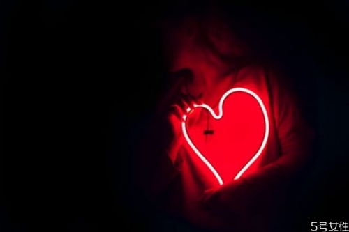 男人想你了怎么幽默回复 对方说想你了怎么撩回去