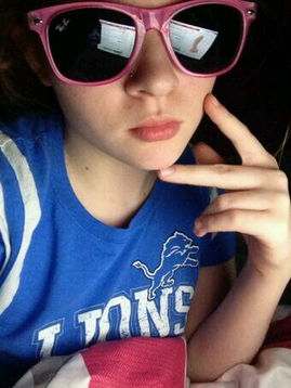 男人晒自拍的幽默评论 男孩子高级自拍文案简短