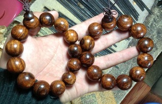 男人戴什么手串最养人 男人最上档次的手串