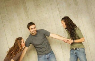 男人有老婆还在外面找女人什么心理 一个女人在外面出轨心里对老公是怎么想的