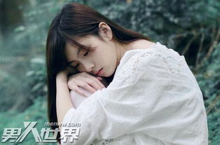 男人看见暗恋的人穿得很漂亮 男生靠近暗恋女生的表现