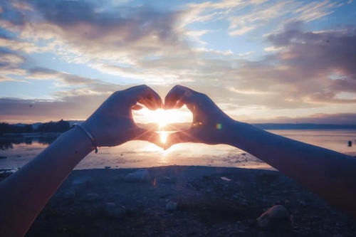 男人爱老婆还是红颜知己 老婆和红颜知己谁重要