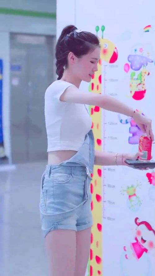 男人第一眼看腿说明什么 男生喜欢看腿暗示什么