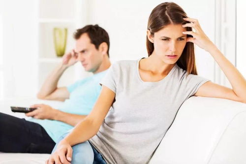 男人自卑心理的主要表现 心理不正常的男人表现