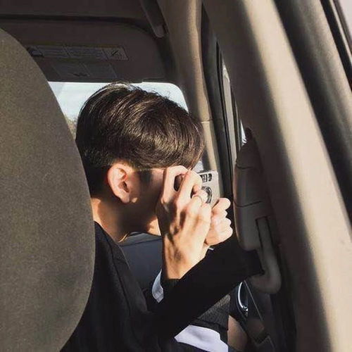 男人突然换头像想给谁看 男生什么情况下会换头像