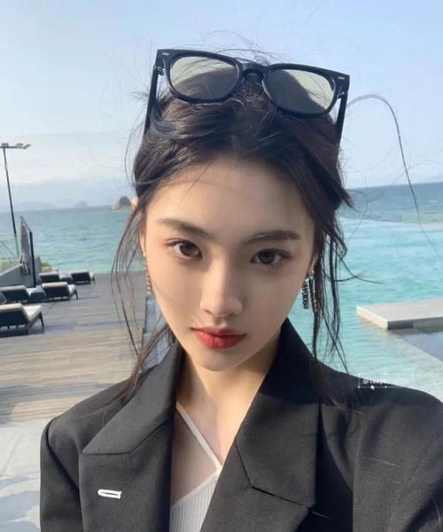 男人眼里清新脱俗的女人 清新脱俗的长相漂亮吗