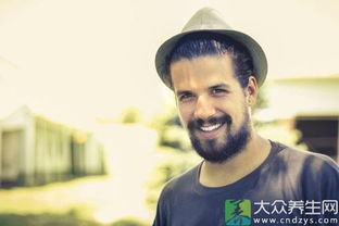 男人精神出轨的原因只有一个 精神出轨的男人有什么明显表现