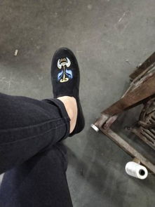 男人能随便给女人买鞋吗 男孩子可以送女孩子鞋子吗
