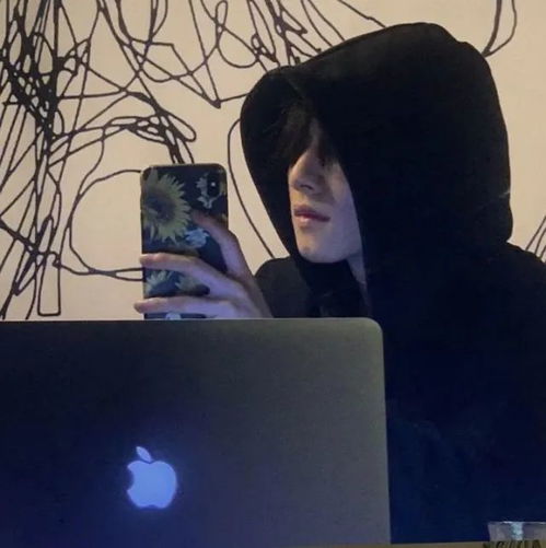 男人第一眼就心动的女人 男人见你眼睛猛的一亮