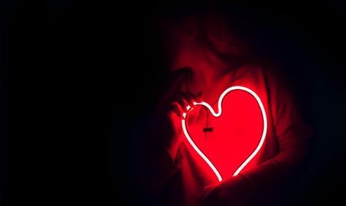 男人说想你了怎么反撩 异性说想你了八种回复