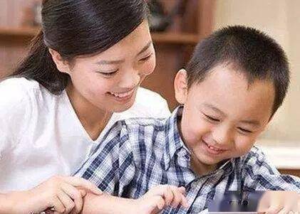 男人说女人能干指的是什么 男人当众夸女人很能干