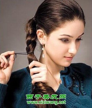 男人长发女装生活 长发男人梳女士辫子