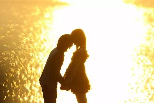 男孩最真诚的表白一段话 最朴实走心的表白一段话