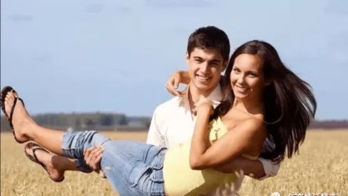 男生允许女生把头靠在他肩上 女生靠男生肩膀没被拒绝