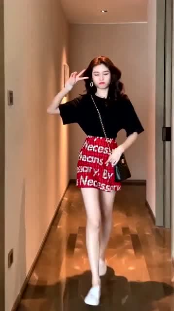 男生为什么想看女朋友穿裙子 男人有了女朋友最想干嘛