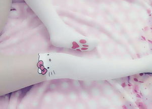 男生为什么喜欢挠女孩子 白袜男生脚底被挠