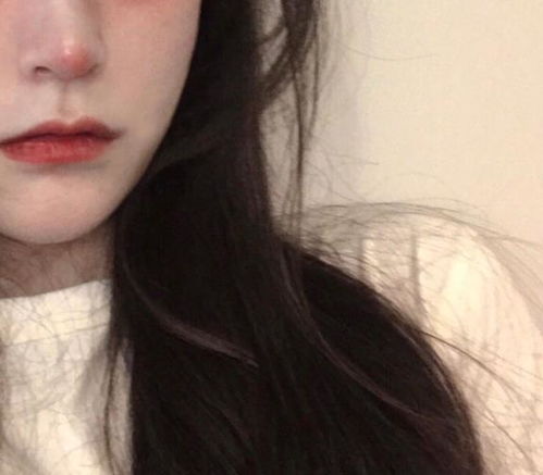 男生保存女生照片干嘛 保存异性照片就是喜欢吗