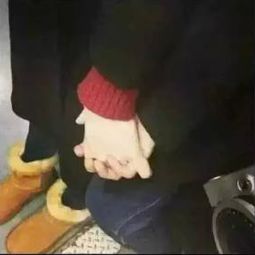 男生和你十指相扣暗示 男女十指相扣还是暧昧吗