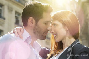 男生对那些冷静不粘人的女生 男人其实喜欢无法掌控的女人