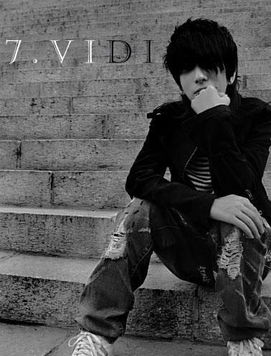 男生头大很难看吗 脸大头大有帅哥吗