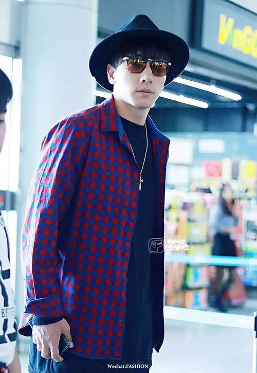 男生喜欢紫色是不是娘 男人穿紫色含义是什么