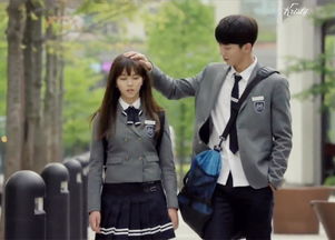 男生摸头算暧昧动作吗 男生摸你头发是试探吗