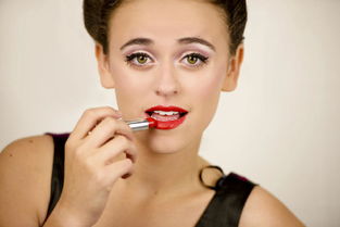 男生看女的嘴唇想法 和男生说话他老看我的嘴