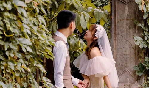 男生掩饰暗恋你的表现 男人默默暗恋你的征兆